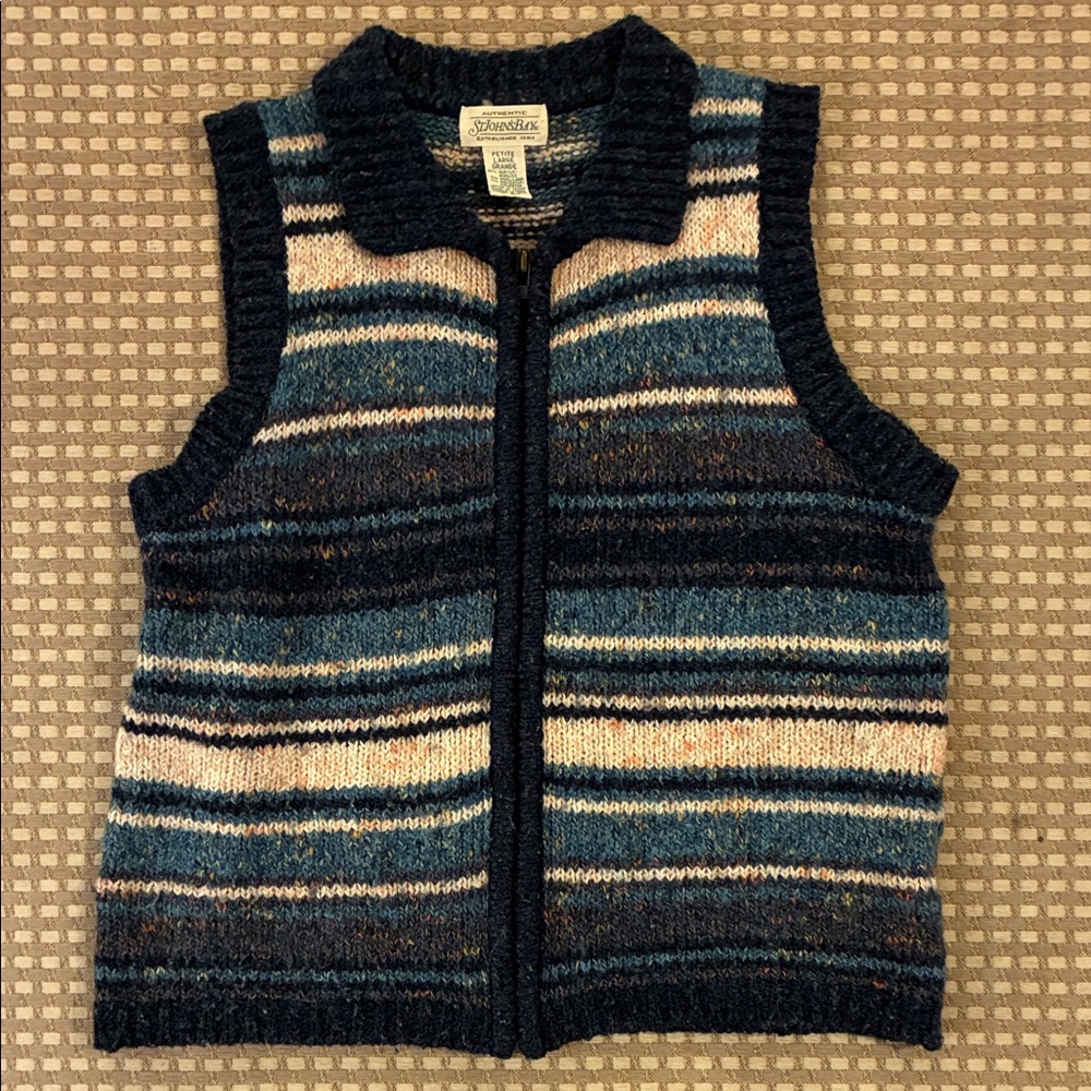 Vintage sweater vest perfect for summer!